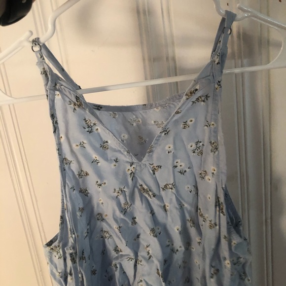 Hollister Tank - Picture 2 of 3